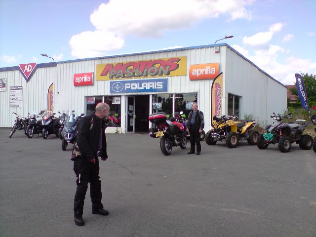 640x480 pixels (73K)